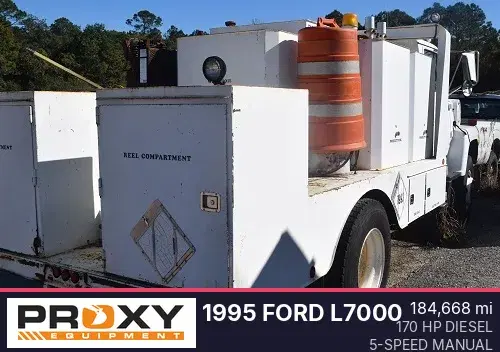 Image of Ford L7000 equipment image 2