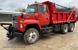 SOLD - 1995 Ford L8000 Lot No. GG9924 Other Equipment with 212,373