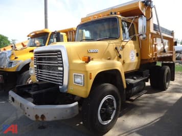 Main image Ford L8000