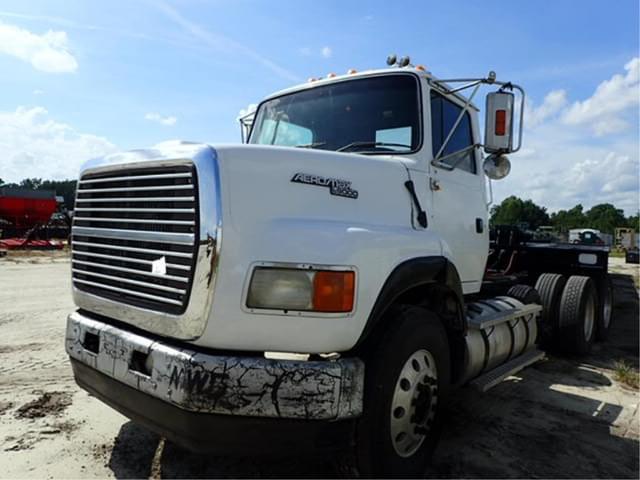 Image of Ford L9000 equipment image 2