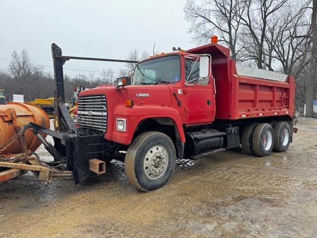 Image of Ford L9000 Primary image