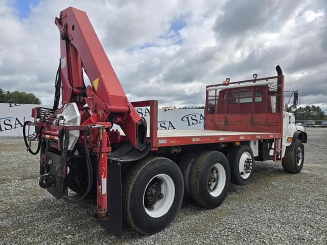 Image of Ford L9000 equipment image 4
