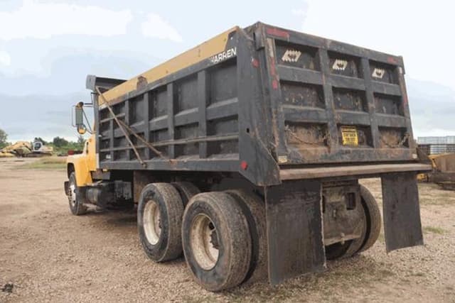 Image of Ford L9000 equipment image 3