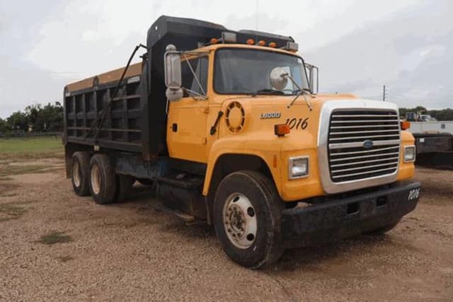 Image of Ford L9000 equipment image 1