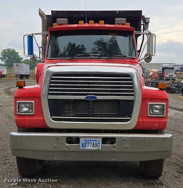 Image of Ford L9000 equipment image 1