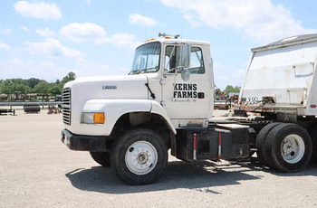 1995 Ford L9000 Equipment Image0