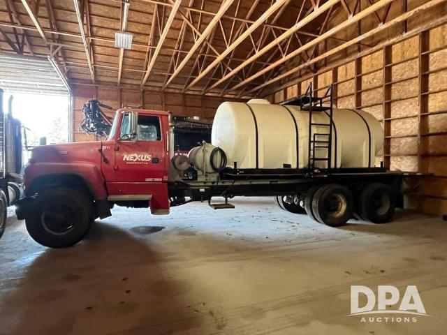 Image of Ford L9000 equipment image 1