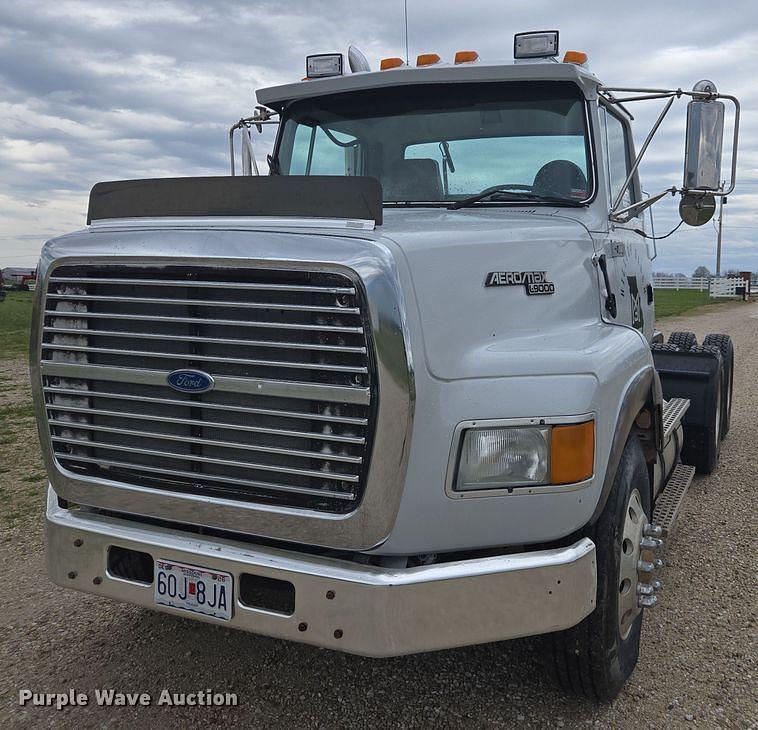 Image of Ford L9000 Primary image