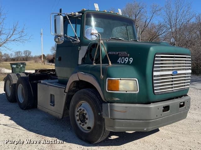 Image of Ford LTL9000 equipment image 2