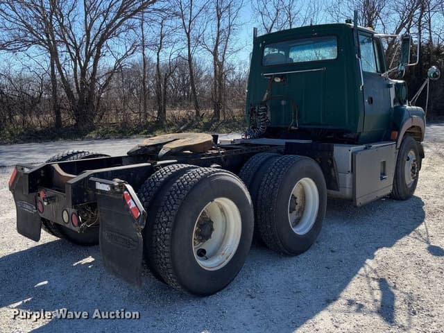 Image of Ford LTL9000 equipment image 4