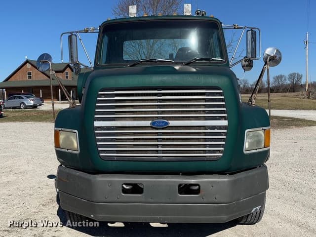 Image of Ford LTL9000 equipment image 1