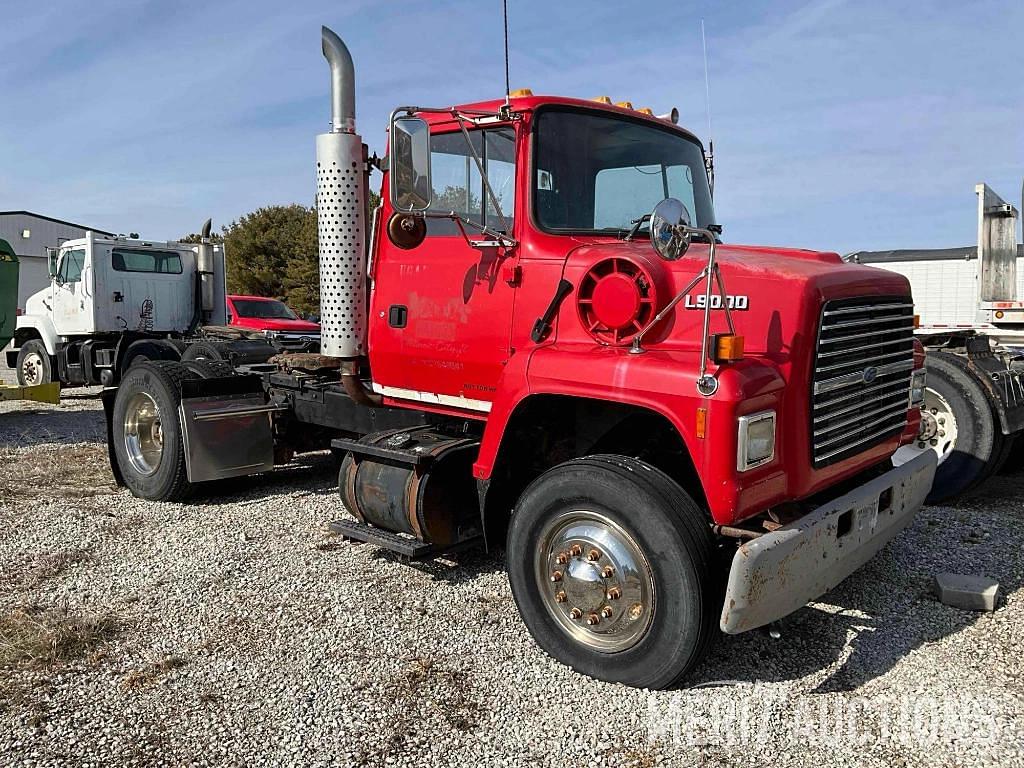 Image of Ford L9000 Primary image