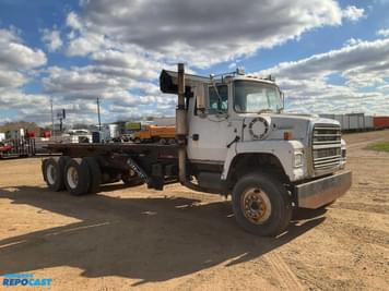 Main image Ford L9000