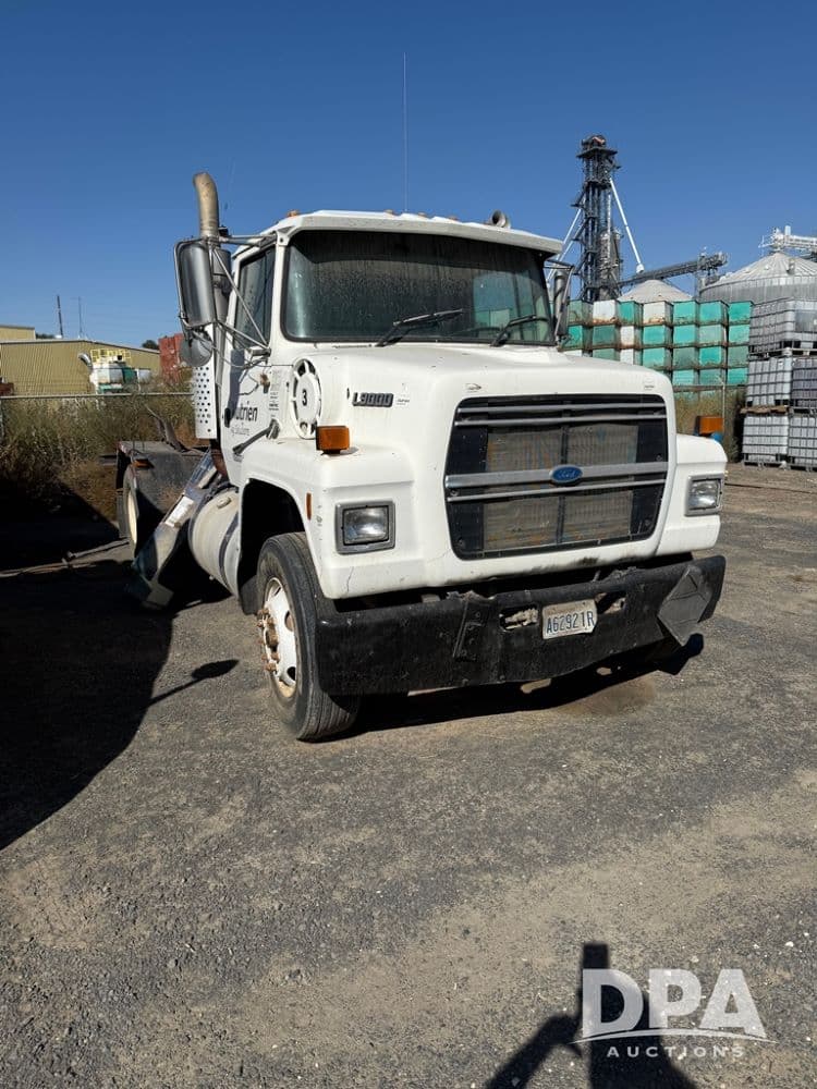 Image of Ford L9000 Primary image