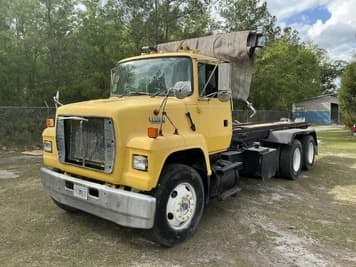 Main image Ford L8000