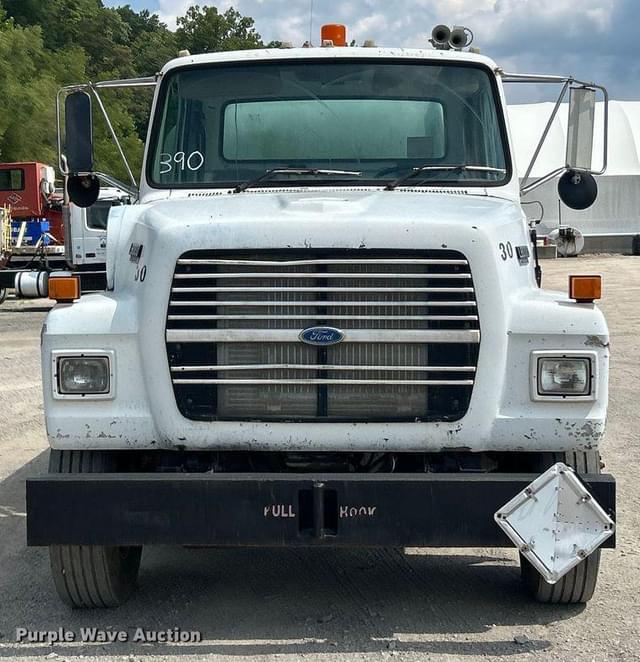 Image of Ford LN8000 equipment image 1
