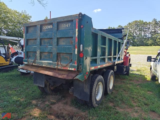 Image of Ford LT8000 equipment image 4