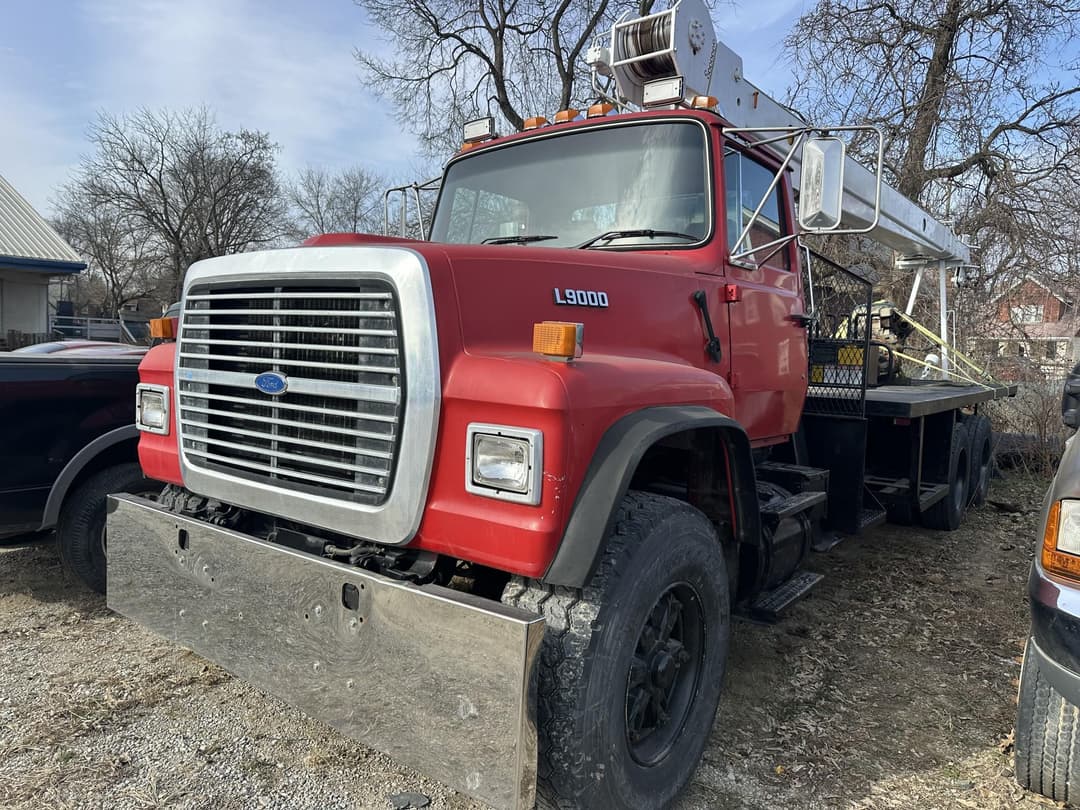 Image of Ford LT9000 Primary image
