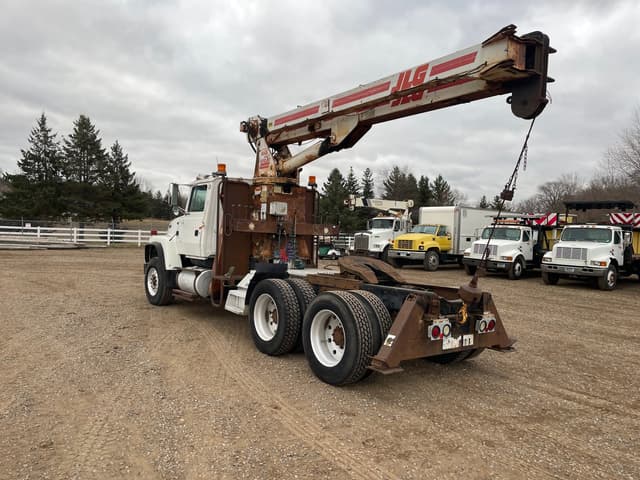 Image of Ford L9000 equipment image 1