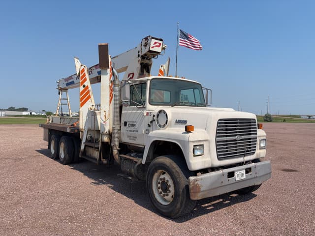 Image of Ford LT9000 equipment image 2