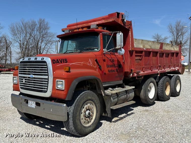Image of Ford LT9000 Primary image