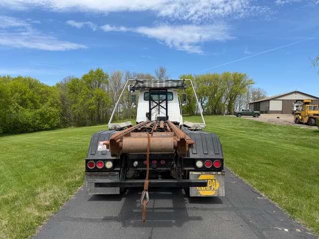 Image of Ford LT9000 equipment image 3