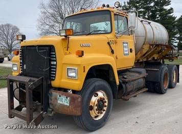 Main image Ford LT9000