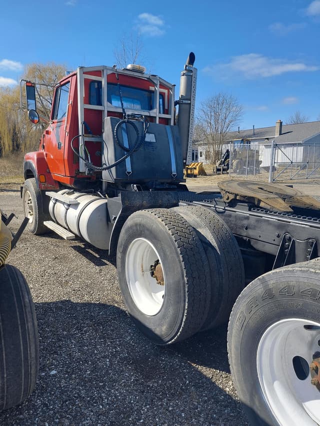 Image of Ford Aeromax L9000 equipment image 4