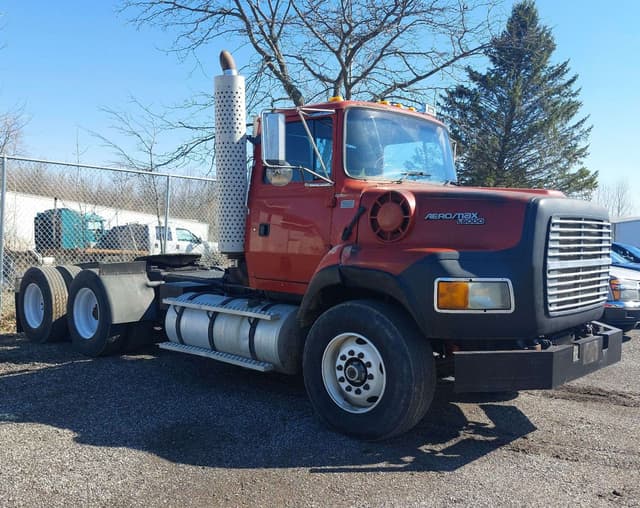 Image of Ford Aeromax L9000 equipment image 1