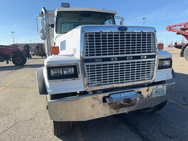 Image of Ford LTL9000 equipment image 2