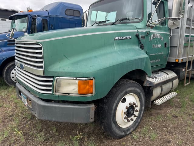 Image of Ford LTL9000 equipment image 3