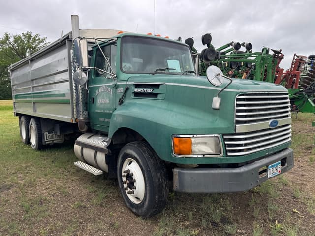 Image of Ford LTL9000 equipment image 2
