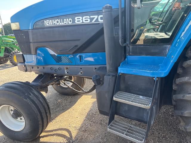 Image of New Holland 8670 equipment image 4