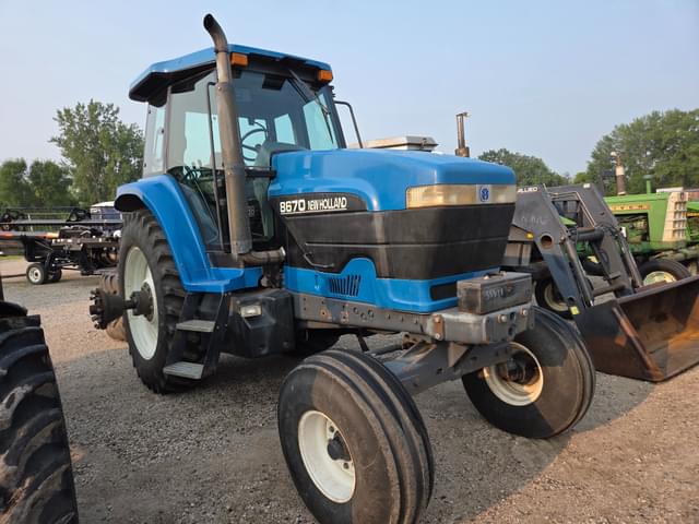 Image of New Holland 8670 equipment image 1