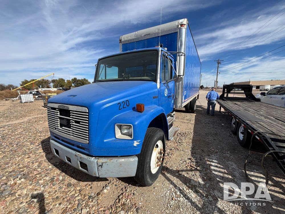 Image of Freightliner FL106 Primary image