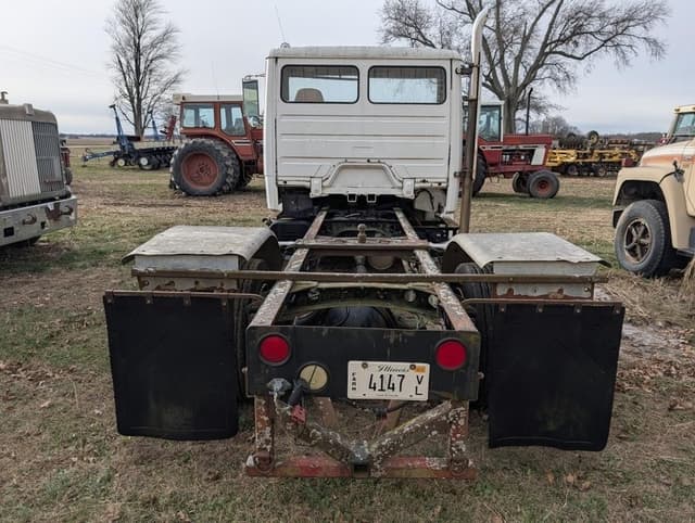 Image of Freightliner FL70 equipment image 2