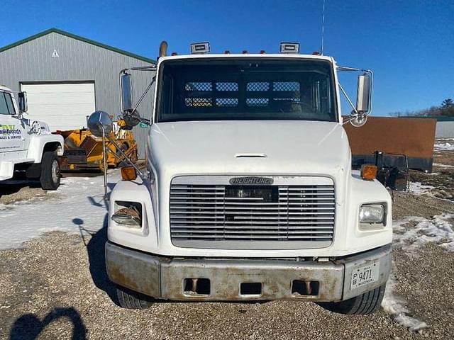 Image of Freightliner FL80 equipment image 1