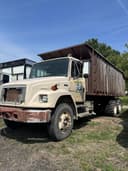 1995 Freightliner FL80 Image