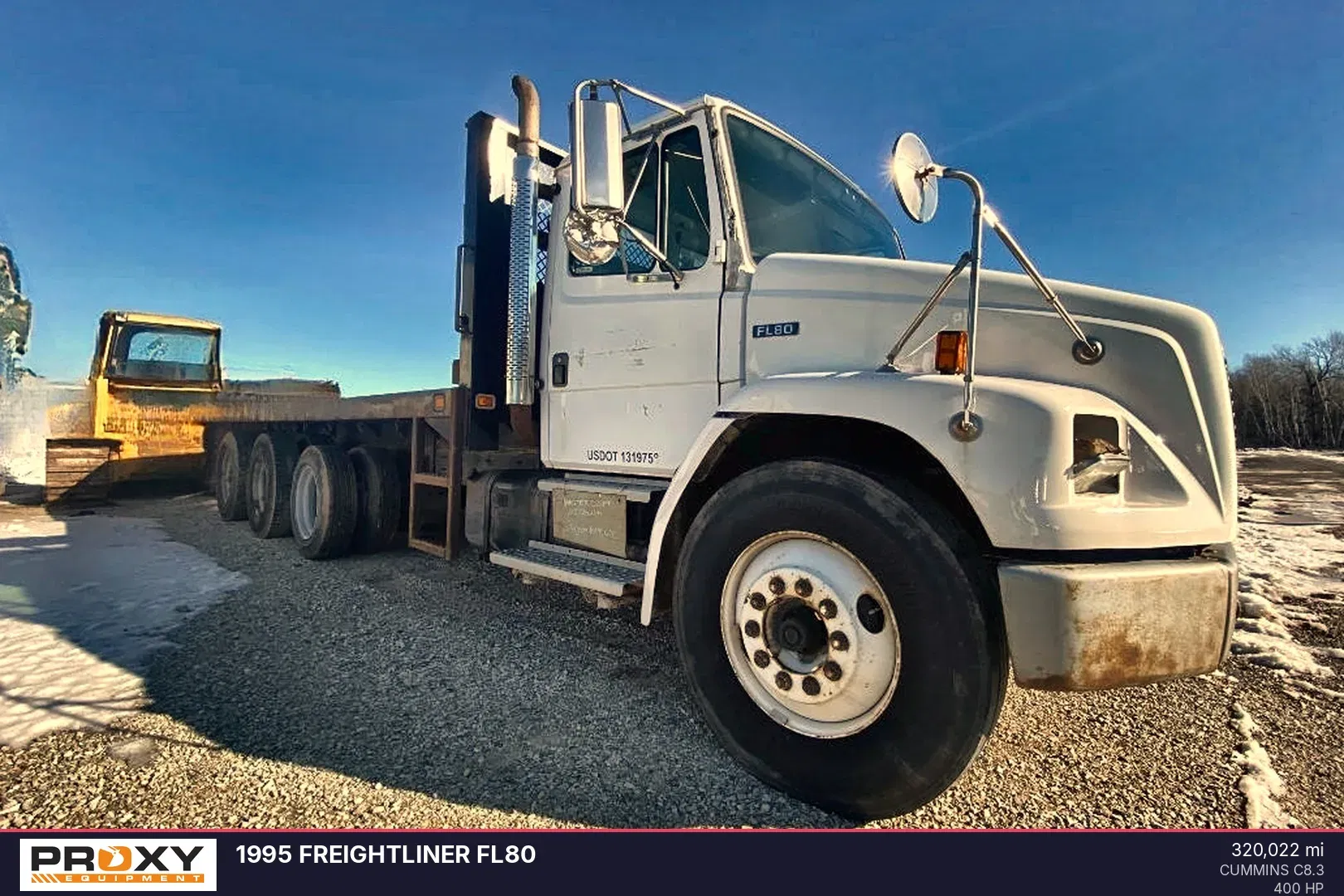 1995 Freightliner FL80 Equipment Image0