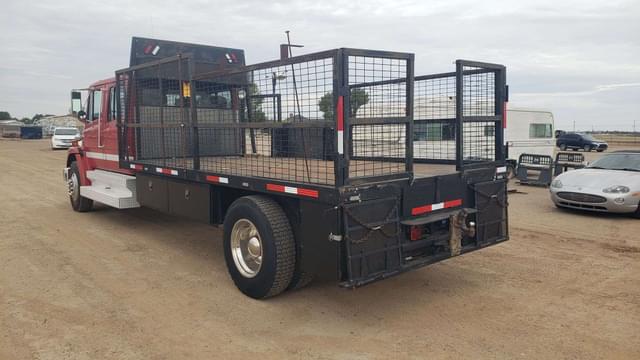 Image of Freightliner FL80 equipment image 4