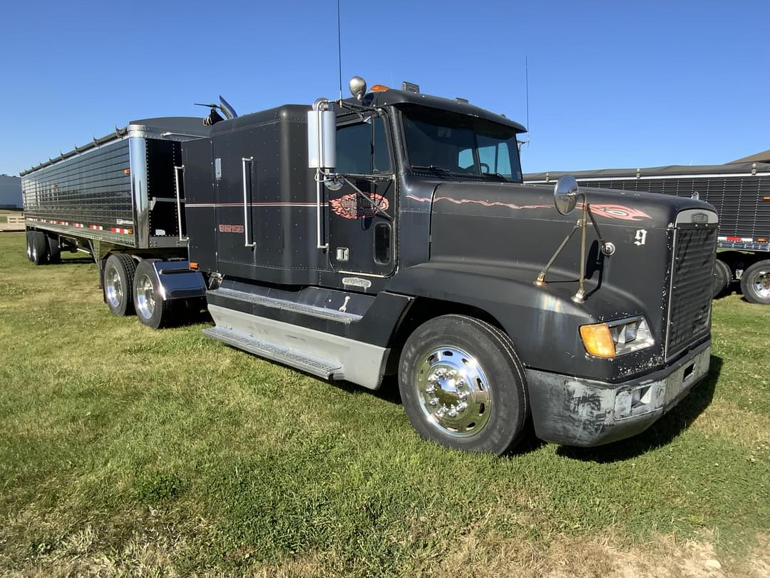 Image of Freightliner FLD120 Primary image