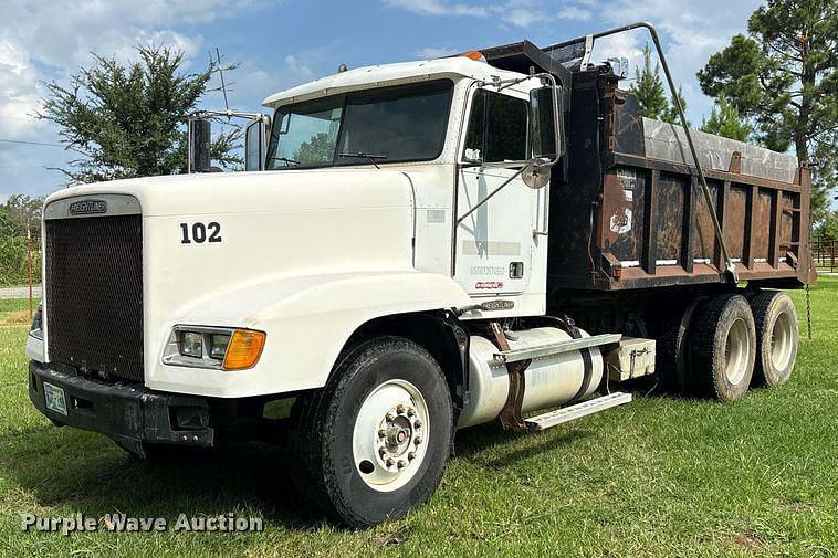 Image of Freightliner FLD120 Primary image