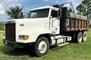 1995 Freightliner FLD120 Image