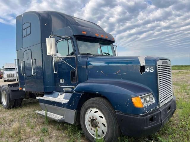 Image of Freightliner FLD120 equipment image 1