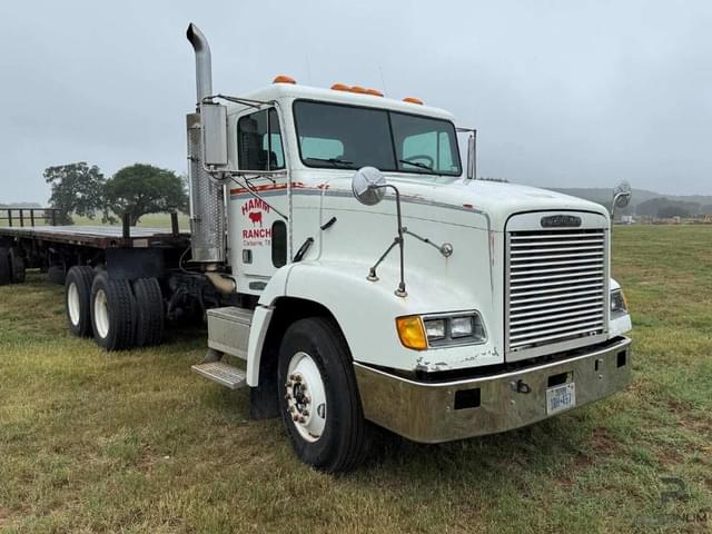Image of Freightliner FLD112 equipment image 1