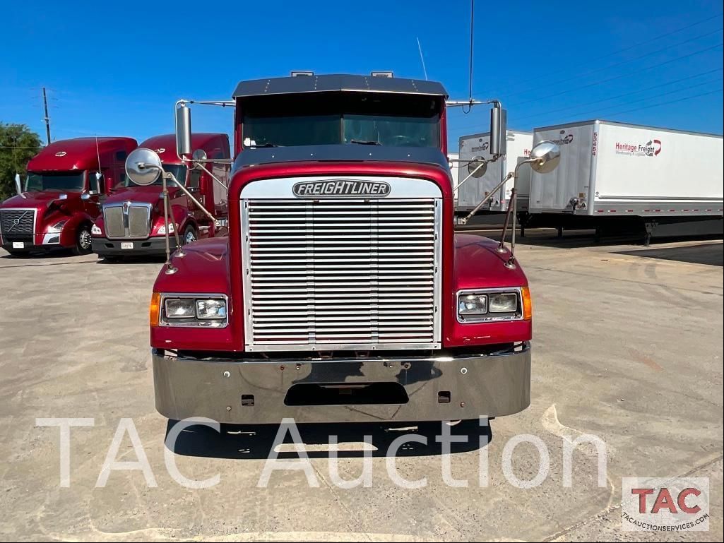 1995 Freightliner FLD120 Equipment Image0