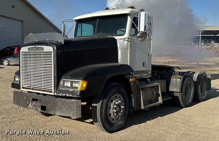 Image of Freightliner FLD120 Primary image