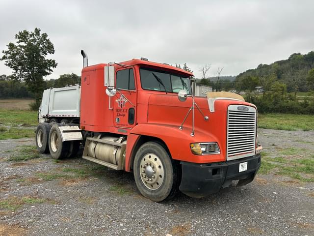 Image of Freightliner FLD120 equipment image 1