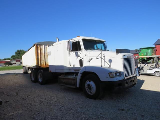 Image of Freightliner FLD120 equipment image 2