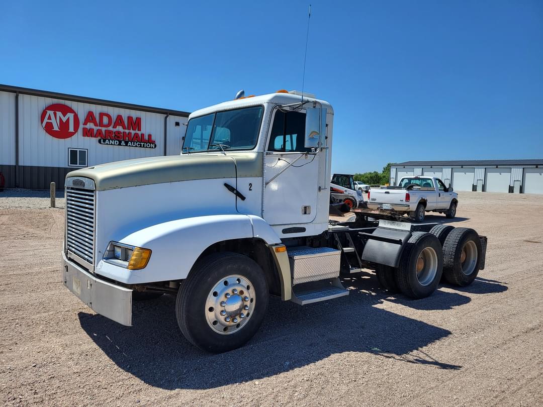 Image of Freightliner Undetermined Primary image